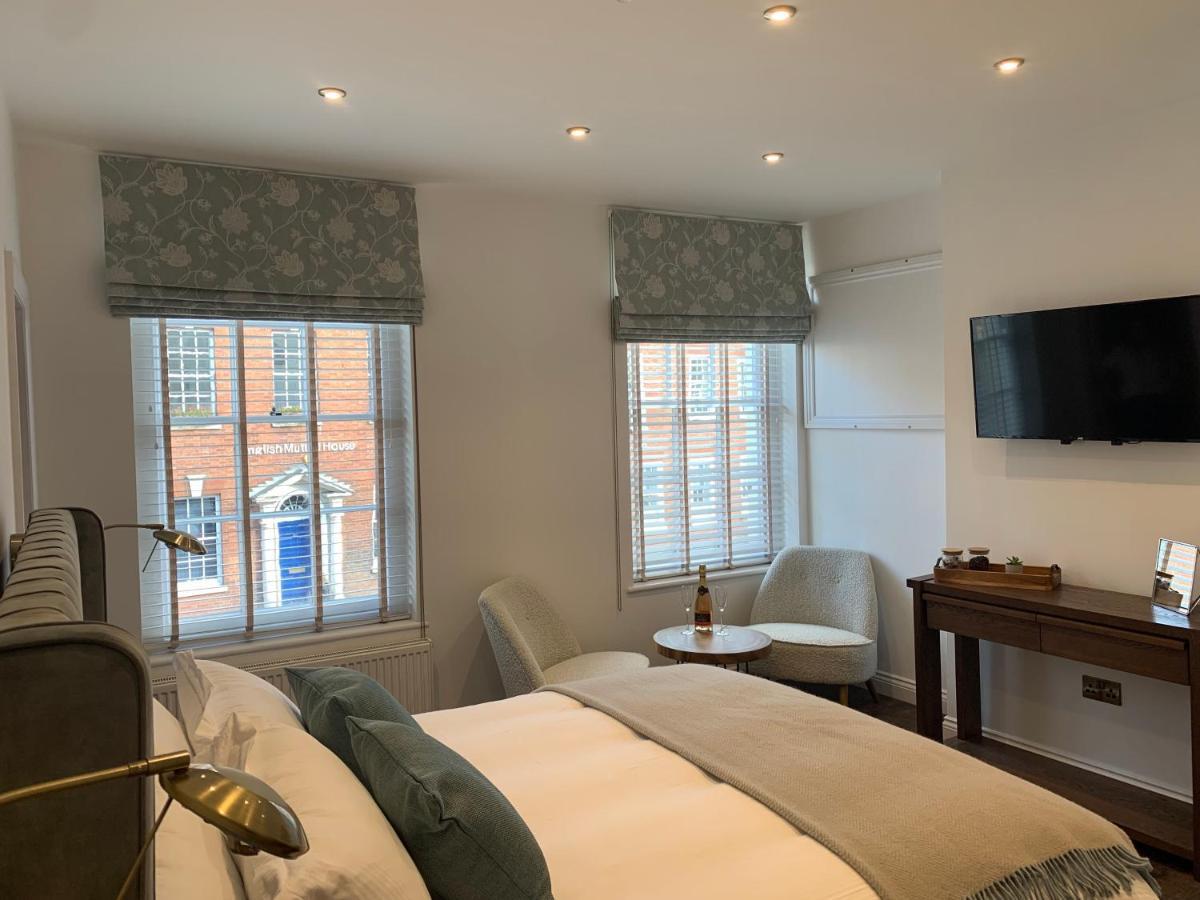 Upstairs At 33 - Self Check In Boutique Accommodation In Worcester Centre Exterior foto